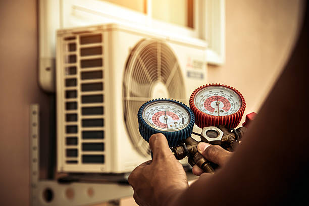 Professional Hvac technician working in Brainard, NY